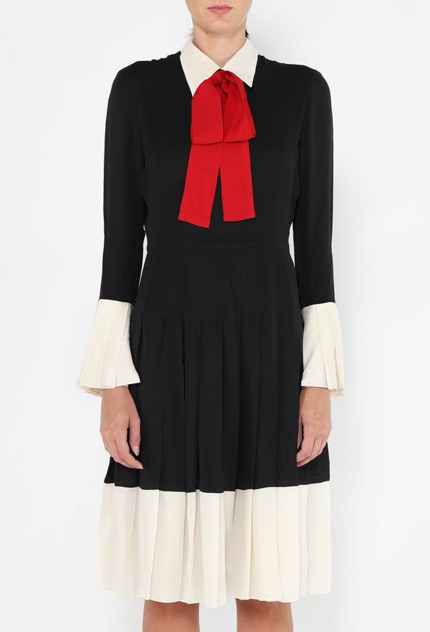 Gucci Pleated Lavallière Dress, F/W 2016 - 4