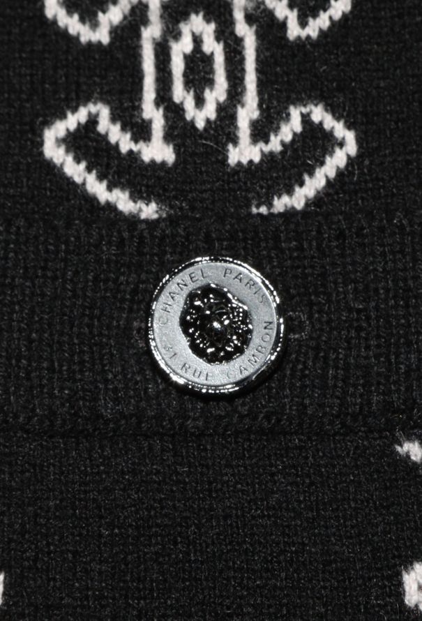 Chanel 2022 Cashmere Clover Cardigan - 7 Chanel 2022 Cashmere Clover Cardigan - 7