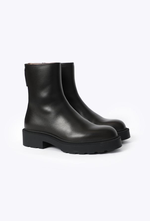 The Row F/W 2025 Nobilis Leather Ankle Boots - 3