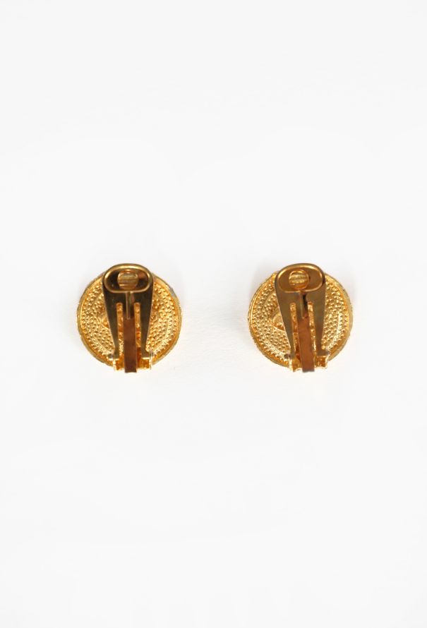 Chanel Quilted ‘CC’ Clip Earrings, 1980s - 3
