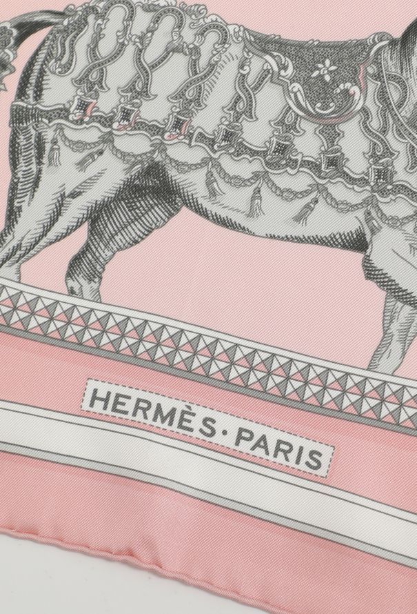 Hermès 'Grand Apparat' 90cm Silk Carré - 5 Hermès 'Grand Apparat' 90cm Silk Carré - 5