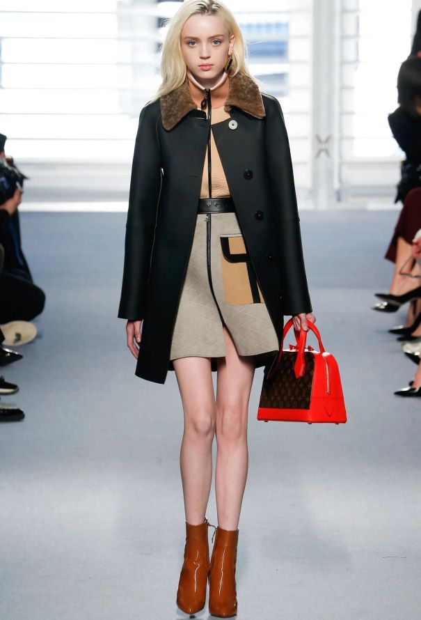 Louis Vuitton F/W 2014 Shearling Collar Rubber Coat - 2 Louis Vuitton F/W 2014 Shearling Collar Rubber Coat - 2