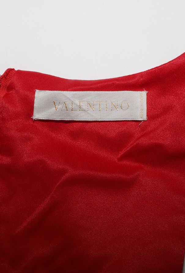 Valentino S/S 2002 Ruffled Georgette Gown - 7