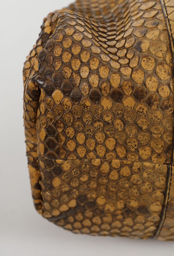 Bottega Veneta 2020  Python The Pouch Clutch Bag - 9