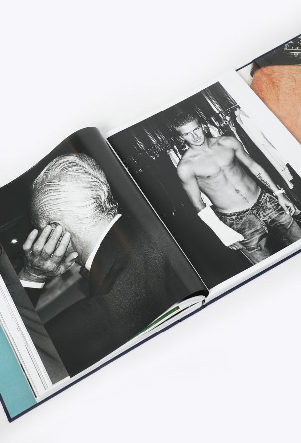 Vintage Books Mario Testino, SIR Signed Coffee Table Book - 7