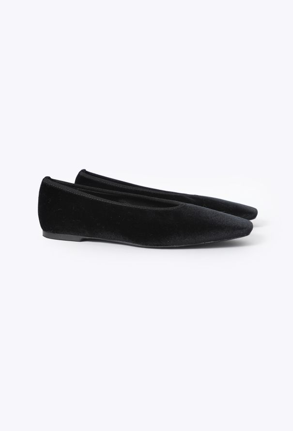 Toteme Classic Velvet Pointed Flats - 3