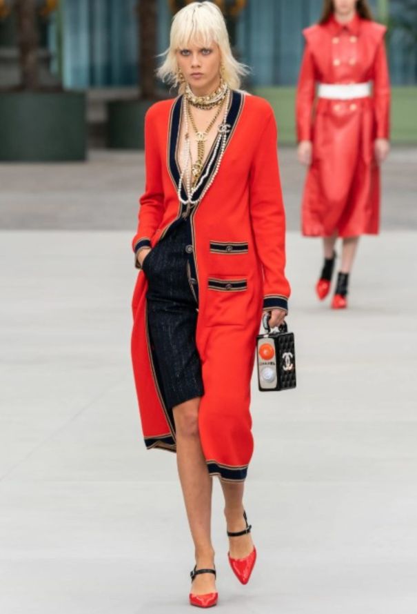 Chanel Resort 2020 Cashmere 'CC' Cardigan - 2 Chanel Resort 2020 Cashmere 'CC' Cardigan - 2
