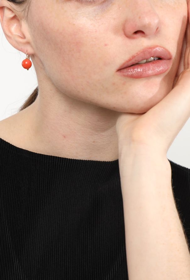 Vintage Fine Jewelry 18k Yellow Gold & Coral Dormeuses - 4