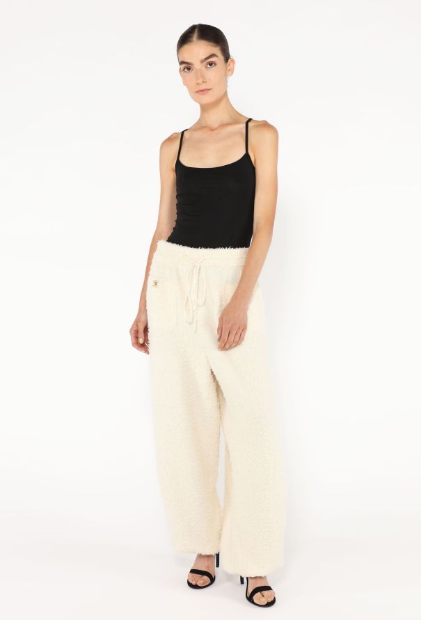 Chanel 2021 'CC' Alpaca Sweatpants - 3