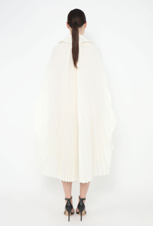 Junya Watanabe S/S 2023 Pleated Cape Dress - 5