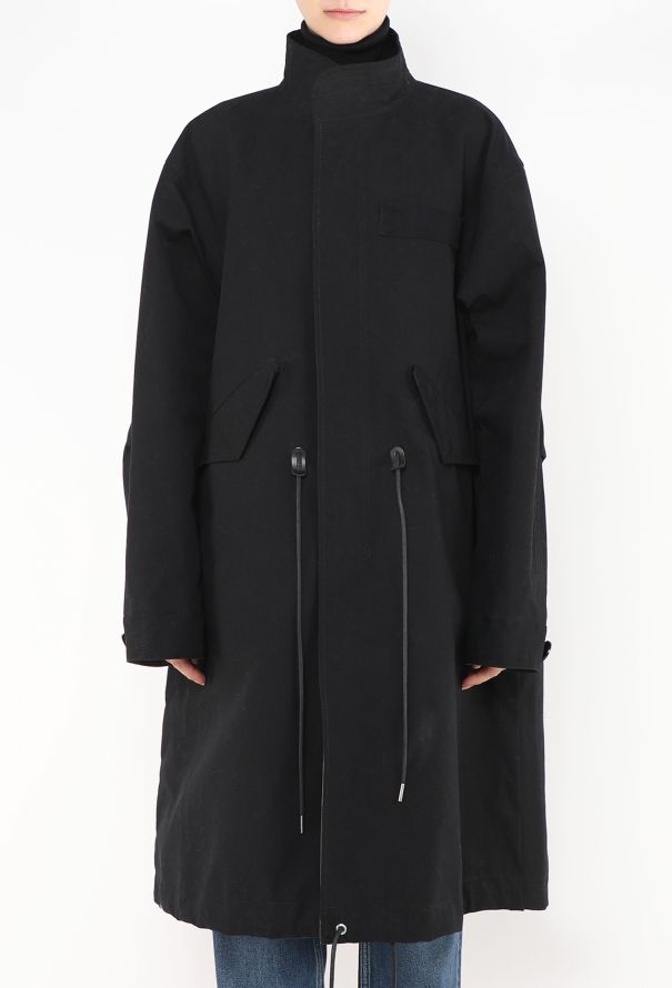 Sacai 2021 x KAWS Mackintosh Parka - 3