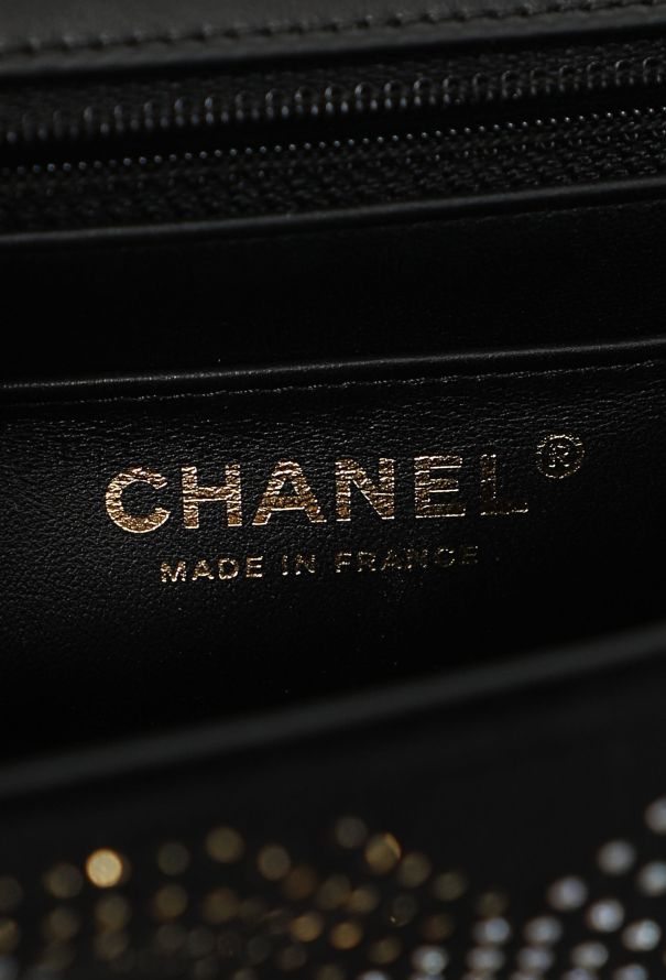 Chanel Pre-Fall 2021 Velvet Embellished Mini 2.55 Bag - 14
