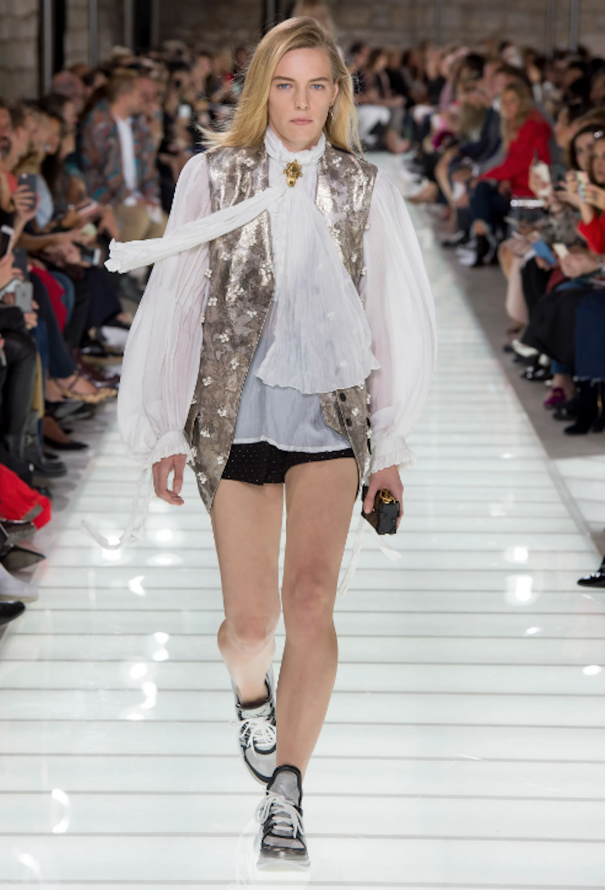 Louis Vuitton S/S 2018 Trunk Monogram Minaudière - 2 Louis Vuitton S/S 2018 Trunk Monogram Minaudière - 2