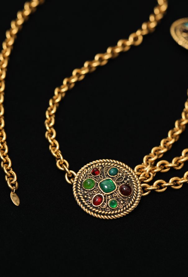 Chanel 1984 Filigree Gripoix Medallion Belt - 3 Chanel 1984 Filigree Gripoix Medallion Belt - 3