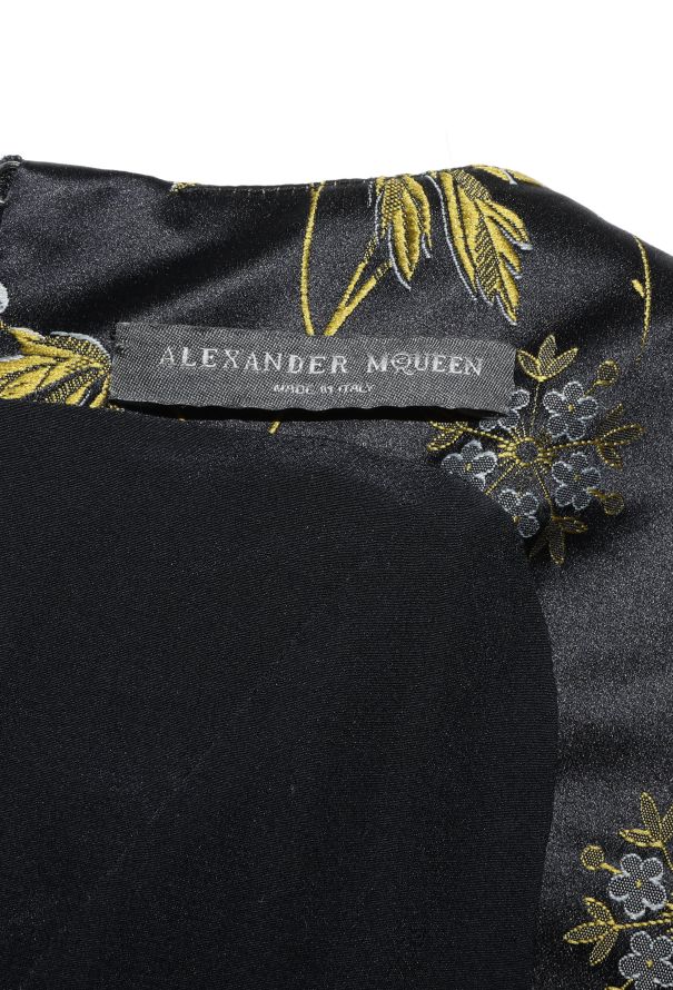 Alexander McQueen 2015 Jacquard Charmeuse Gown - 6 Alexander McQueen 2015 Jacquard Charmeuse Gown - 6