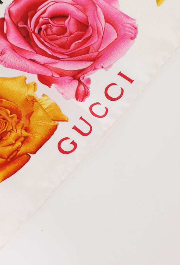 Gucci Vintage Floral Silk Carré - 4