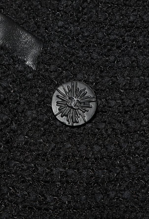 Chanel Fall 2004 Frayed Tweed Coat - 7