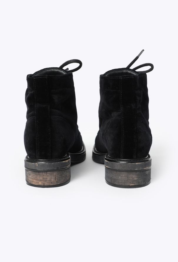 Chanel 2019 Velvet 'CC' Cap-Toe Boots - 4