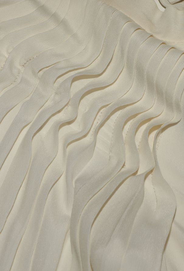 Chloé 2010 Pleated Crêpe Blouse - 6 Chloé 2010 Pleated Crêpe Blouse - 6