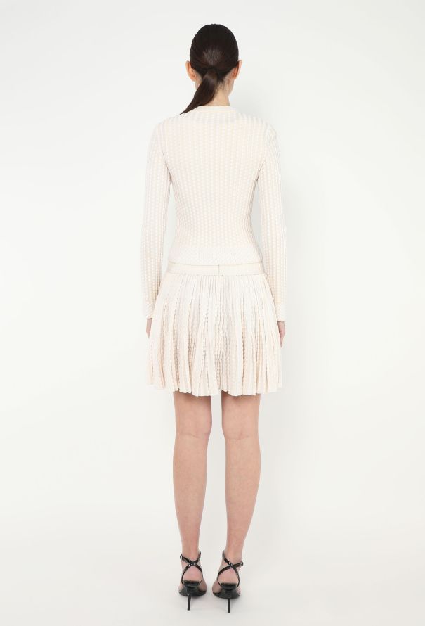 【ALAIA直営店】ROBE COURTE EN MAILLE RESILLE Textured Skater Dress | Authentic & Vintage | ReSee