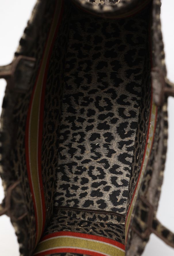 Dior Large Leopard Mizza Book Tote, F/W 2021 - 12