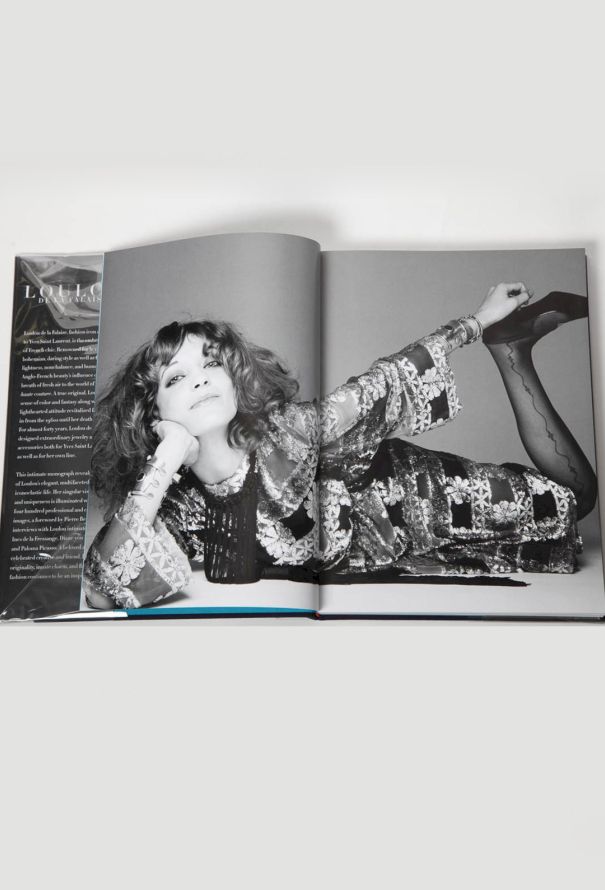 Vintage Books LouLou de la Falaise - 2 Vintage Books LouLou de la Falaise - 2