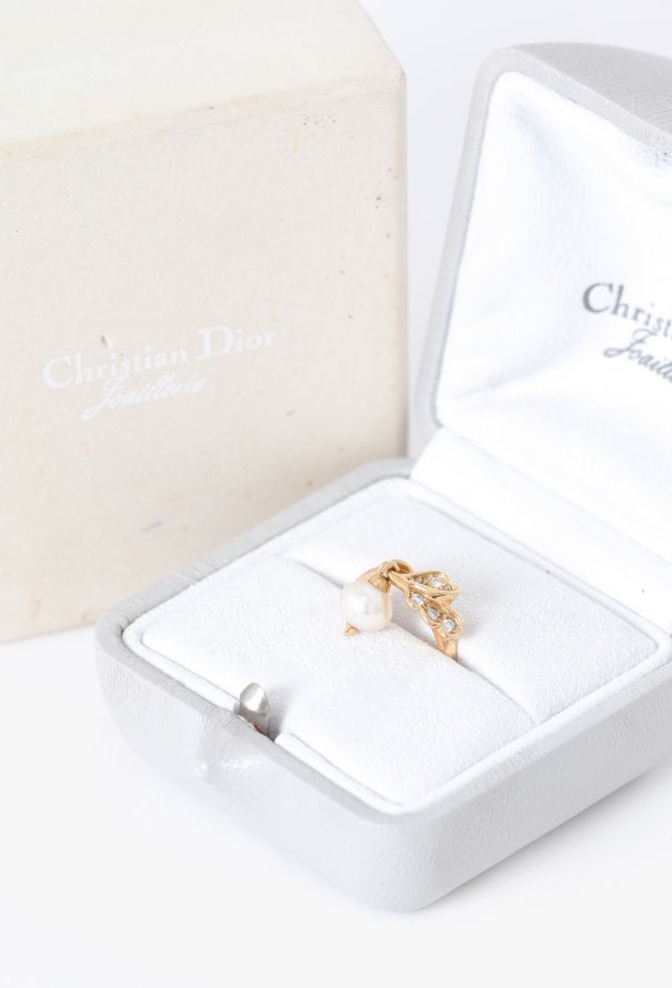 Dior 18k Yellow Gold, Pearl & Diamond Ring - 2 Dior 18k Yellow Gold, Pearl & Diamond Ring - 2