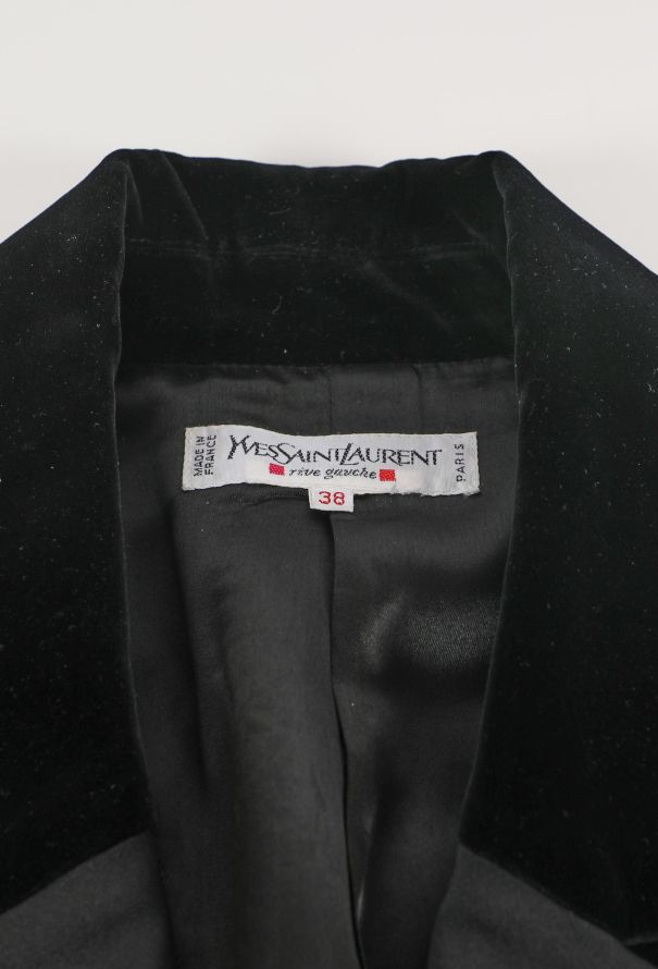 Saint Laurent '90s Velvet Trim Smoking Blazer - 6