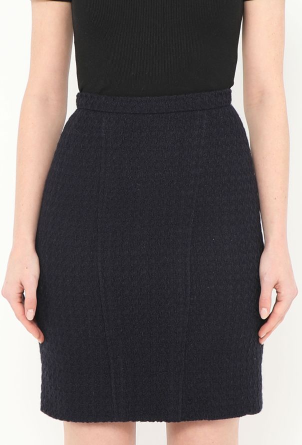 Chanel '90s Navy Classic Tweed Skirt - 2 Chanel '90s Navy Classic Tweed Skirt - 2