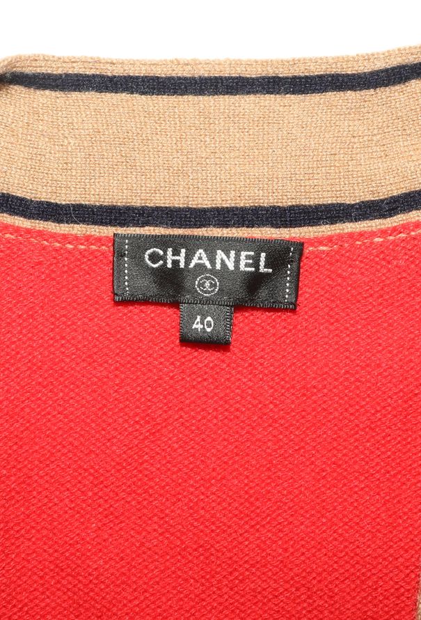 Chanel Resort 2020 Cashmere 'CC' Cardigan - 6 Chanel Resort 2020 Cashmere 'CC' Cardigan - 6