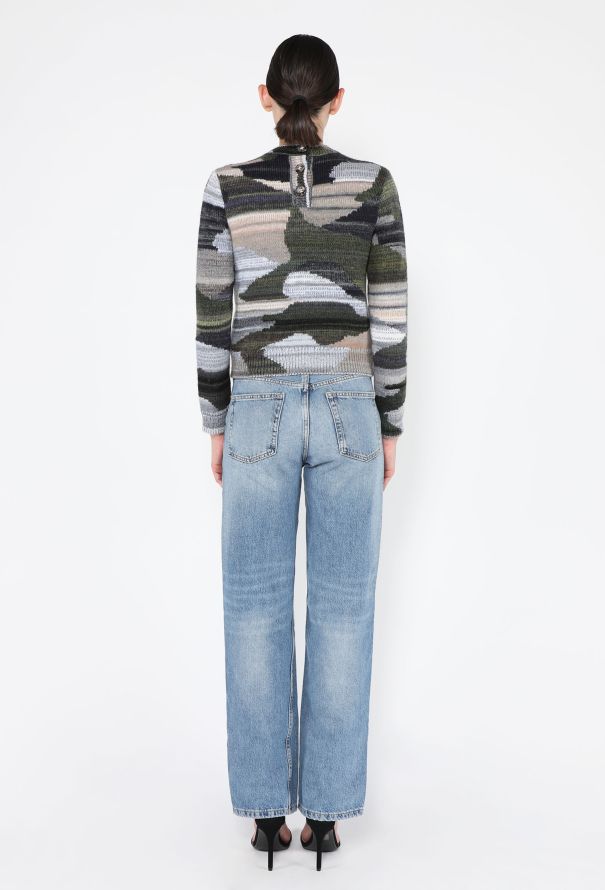 Chanel Paris-Manchester Cropped Knit Sweater, Pre-Fall 2024 - 6