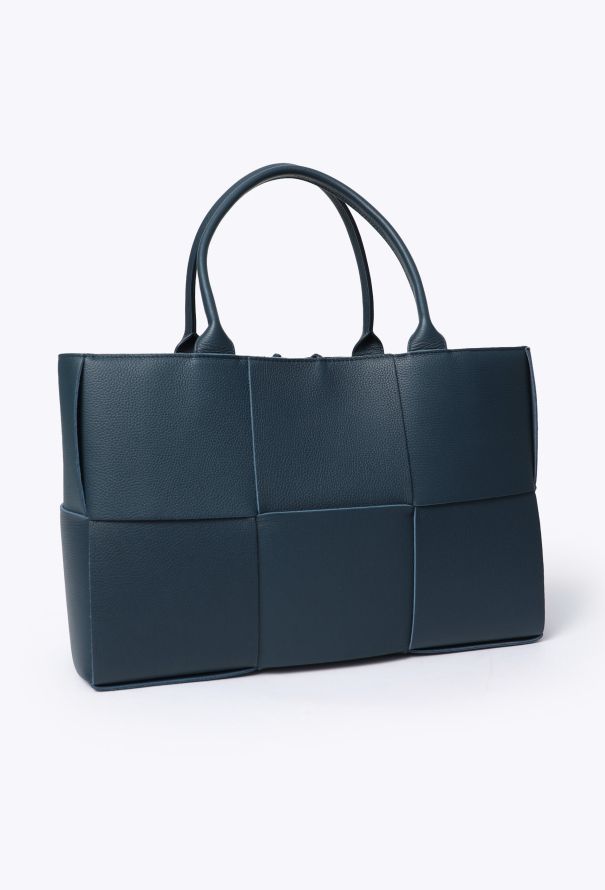 Bottega Veneta 2022 Arco Tote Bag - 2