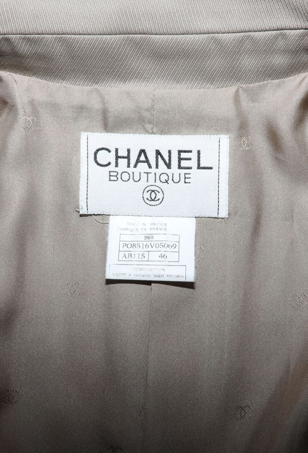 Chanel ICONIC F/W 1996 Belted Safari Ensemble - 11