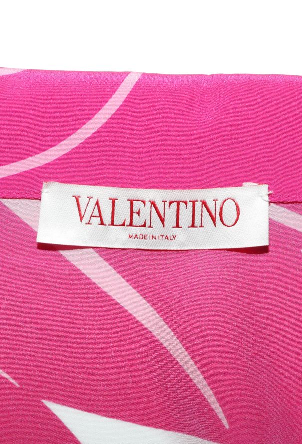 Valentino Pre-Fall 2023 Panther Plume Ensemble - 8