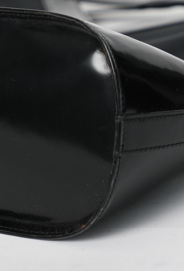 Saint Laurent Vintage Y Bucket GM Tote Bag - 8