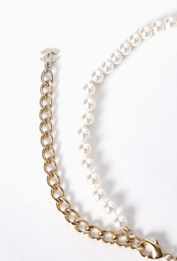 Chanel 2022 Pearl 'CC' Choker - 4