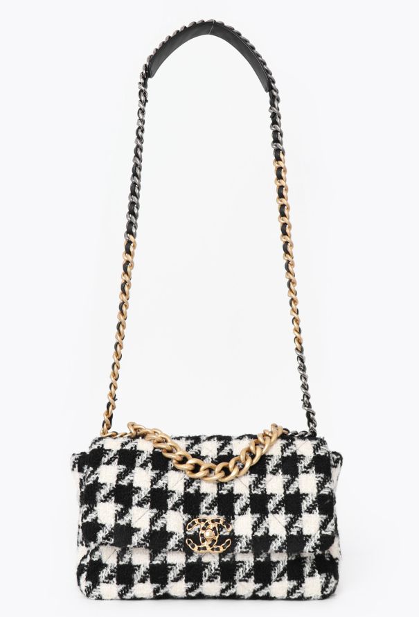 Chanel Houndstooth Tweed 19 Flap Bag - 1
