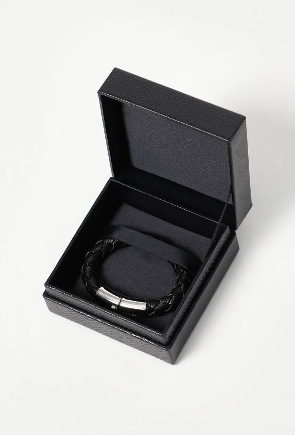 【PRADA】Saffiano leather l bracelet ローズ ブレスレット Prada Saffiano Leather Bracelet | Saks Fifth Avenue