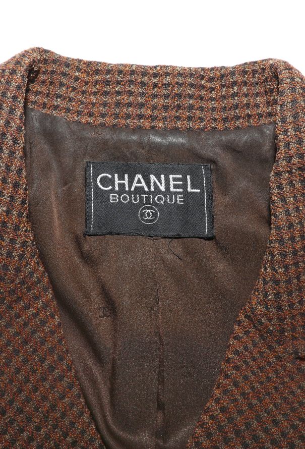 Chanel F/W 1997 Notched Tweed Blazer - 7