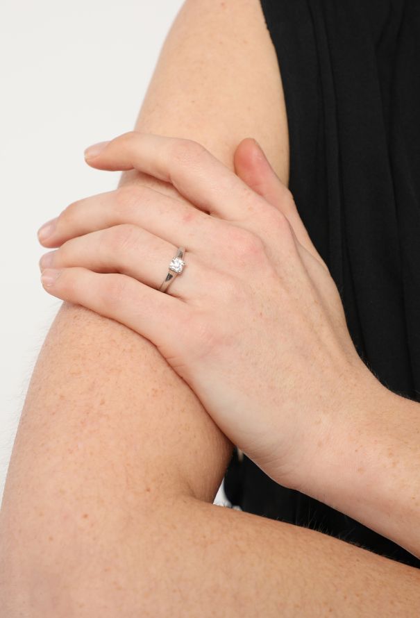 Tiffany & Co Lucida Platinum & Diamond Solitaire Ring - 2 Tiffany & Co Lucida Platinum & Diamond Solitaire Ring - 2