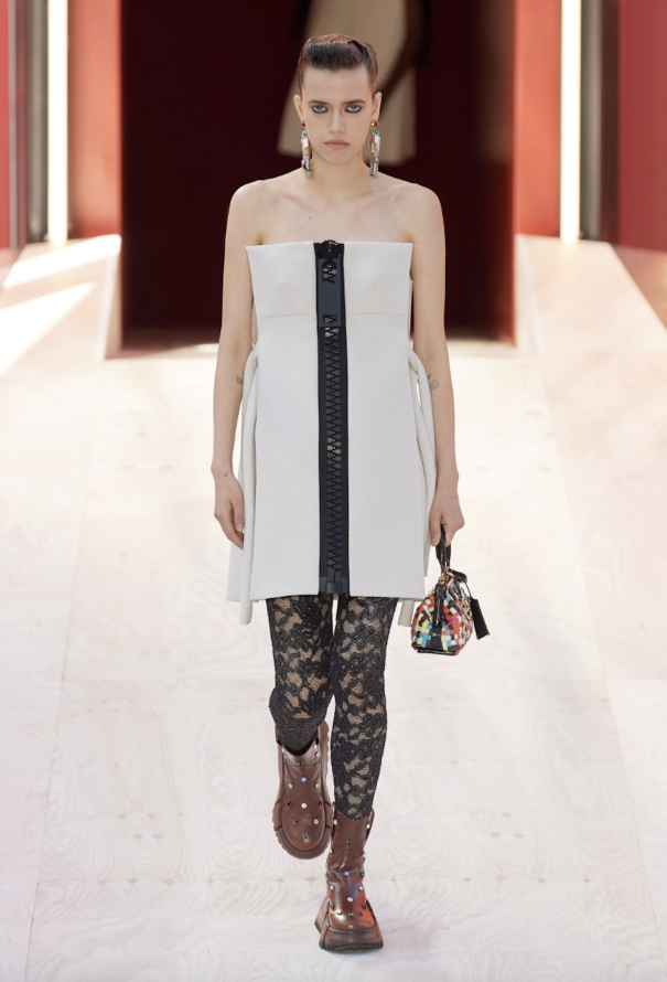 Louis Vuitton S/S 2023 Floral Lace Leggings - 2