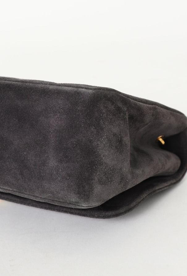 Chanel '90s Diana Suede Bag - 9