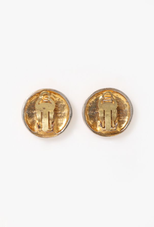 Chanel Early '80s Embossed 'CC' Clip Earrings - 2
