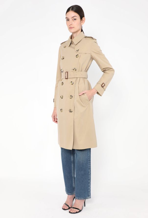 Burberry classic coat top