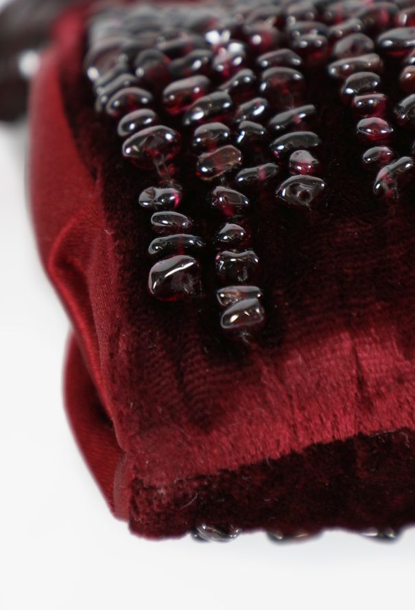 Gucci Embellished Velvet Clutch, 1999 - 7