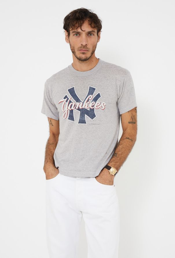 Men's Vintage 1990 Yankees Logo T-Shirt - 1