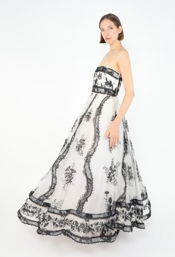 Oscar De La Renta Lace Embroidered Tulle Gown, S/S 2003 - 6