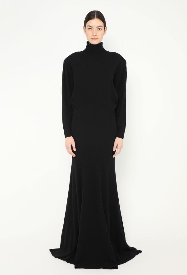 Saint Laurent F/W 2022 Cashmere Knit Gown - 3 Saint Laurent F/W 2022 Cashmere Knit Gown - 3