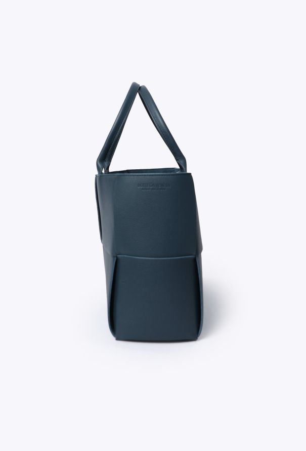 Bottega Veneta 2022 Arco Tote Bag - 3