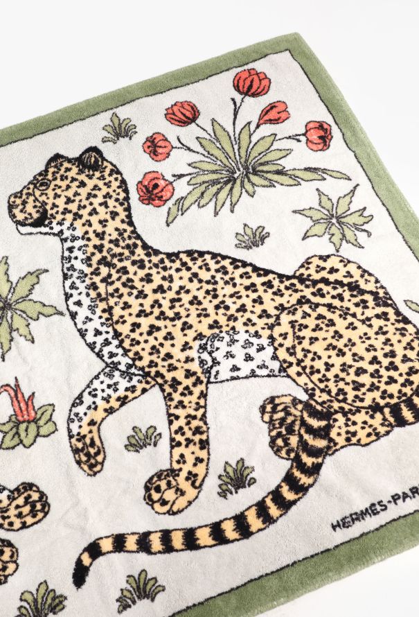 Vintage 'Les Léopards' Beach Towel 150cm - Hermès | ReSee